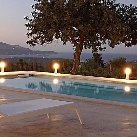 Stone Halepa With Panoramic View. * Neon Khorion (Chania)